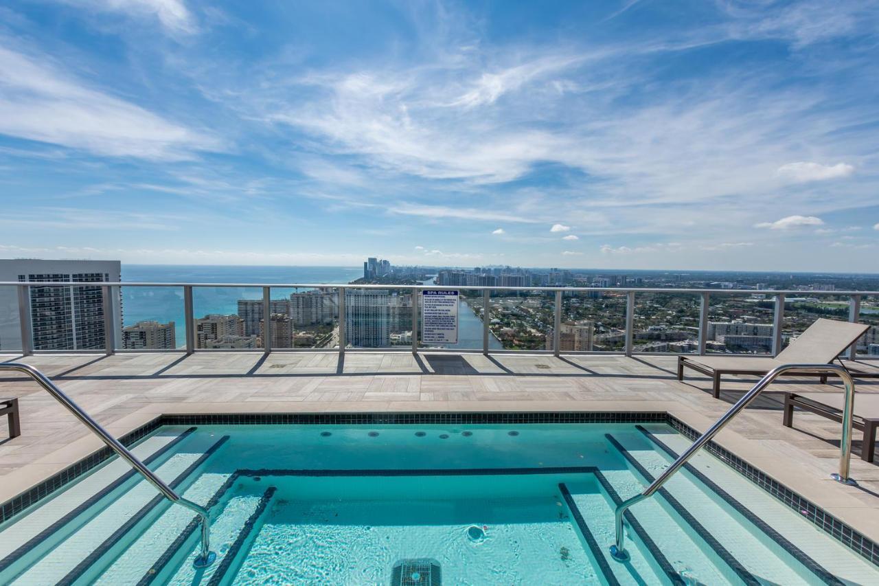 Espectacular Condo Esquina Beach House Hollywood Apartamento Eksteriør billede